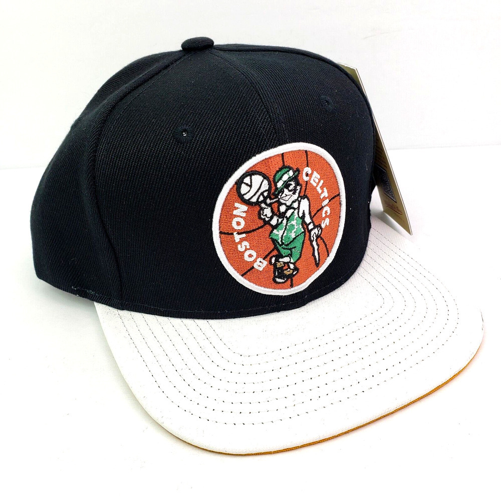 Mitchell & Ness NBA Boston Celtics Mens One Size Black White Snapback Cap Hat